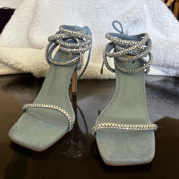 Elegant Blue Strappy Women's Heels - Picture 2 of 5